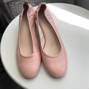 Light pink small heel leather shoe